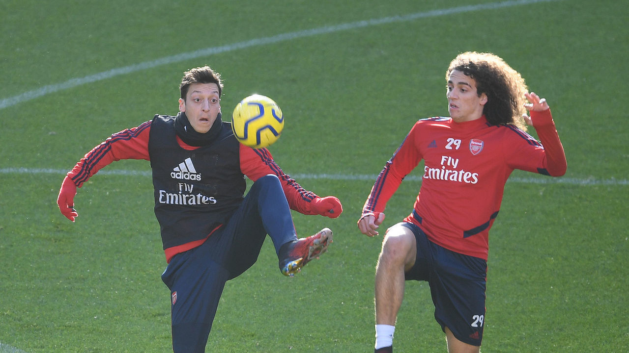 LONDON, ENGLAND - JANUARY 29: (L-R) Mesut Ozil and Matteo Guendouzi of Arsenal during a training session at Emirates Stadium on January 29, 2020 in London, England.