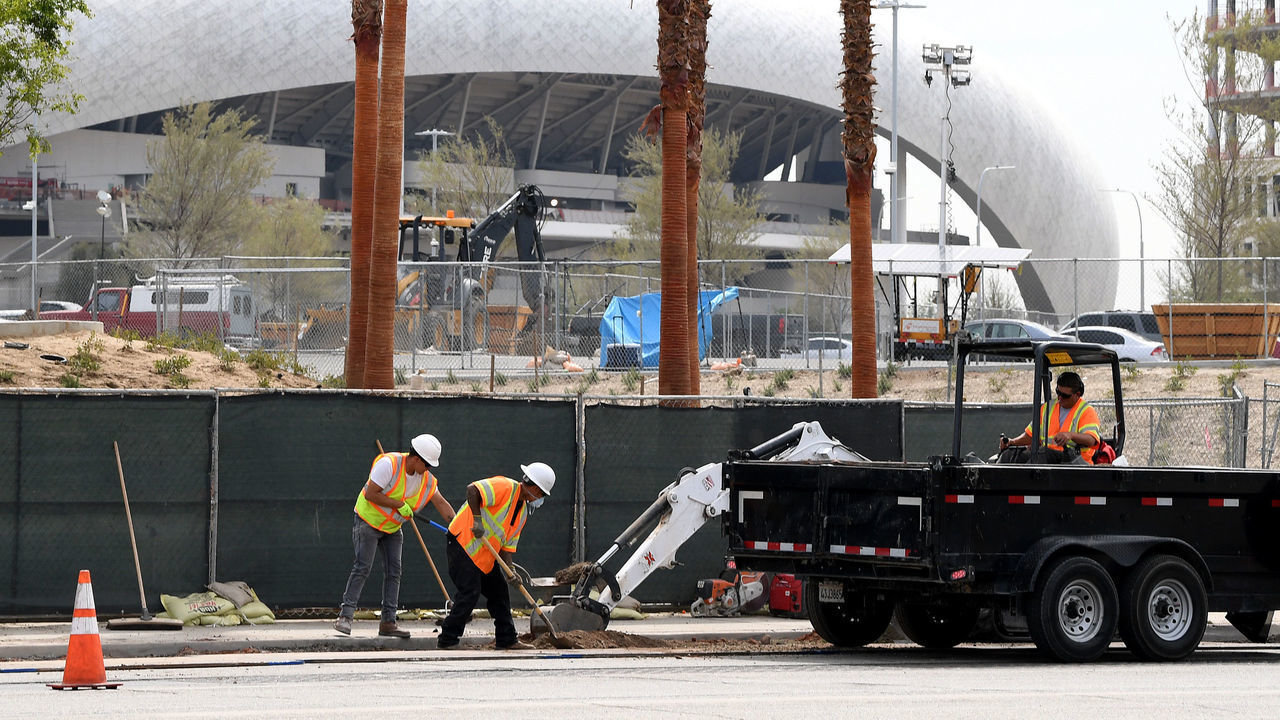 INGLEWOOD, CALIFORNIA - MARCH 31: Construction at SoFi Stadium continues amidst the COVID-19 pandemic on March 31, 2020 in Inglewood, California.