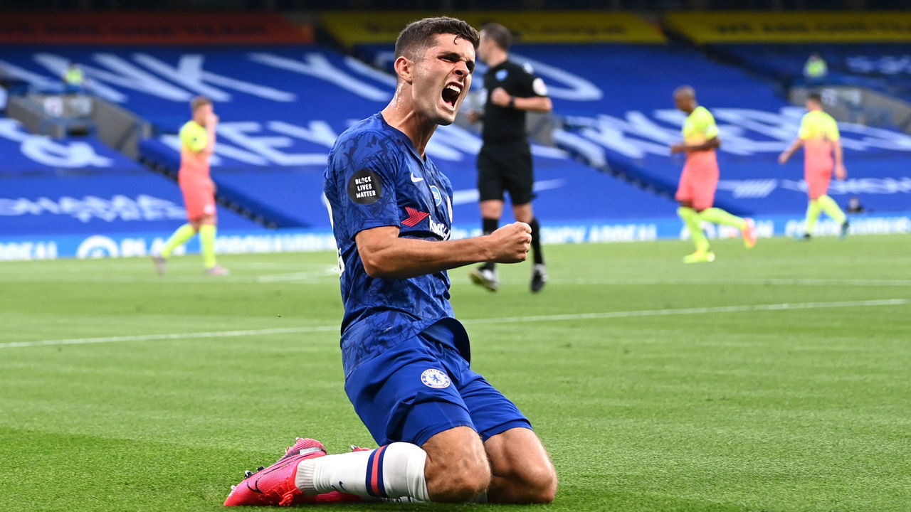 LONDON, ENGLAND - JUNE 25: Christian Pulisic of Chelsea celebrates after scoring his sides first goal during the Premier League match between Chelsea FC and Manchester City at Stamford Bridge on June 25, 2020 in London, United Kingdom.