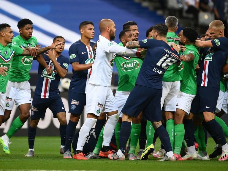 French Soccer Returns With Psg Winning Bad Tempered Coupe De France Final Soccer Addict