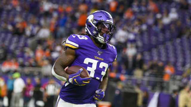 MINNEAPOLIS, MN - NOVEMBER 17: Dalvin Cook #33 of the Minnesota Vikings warms up before the game against the Denver Broncos at U.S. Bank Stadium on November 17, 2019 in Minneapolis, Minnesota.