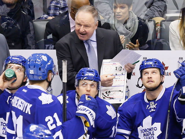 Maple Leafs sign Randy Carlyle to 2-year contract extension despite collapse