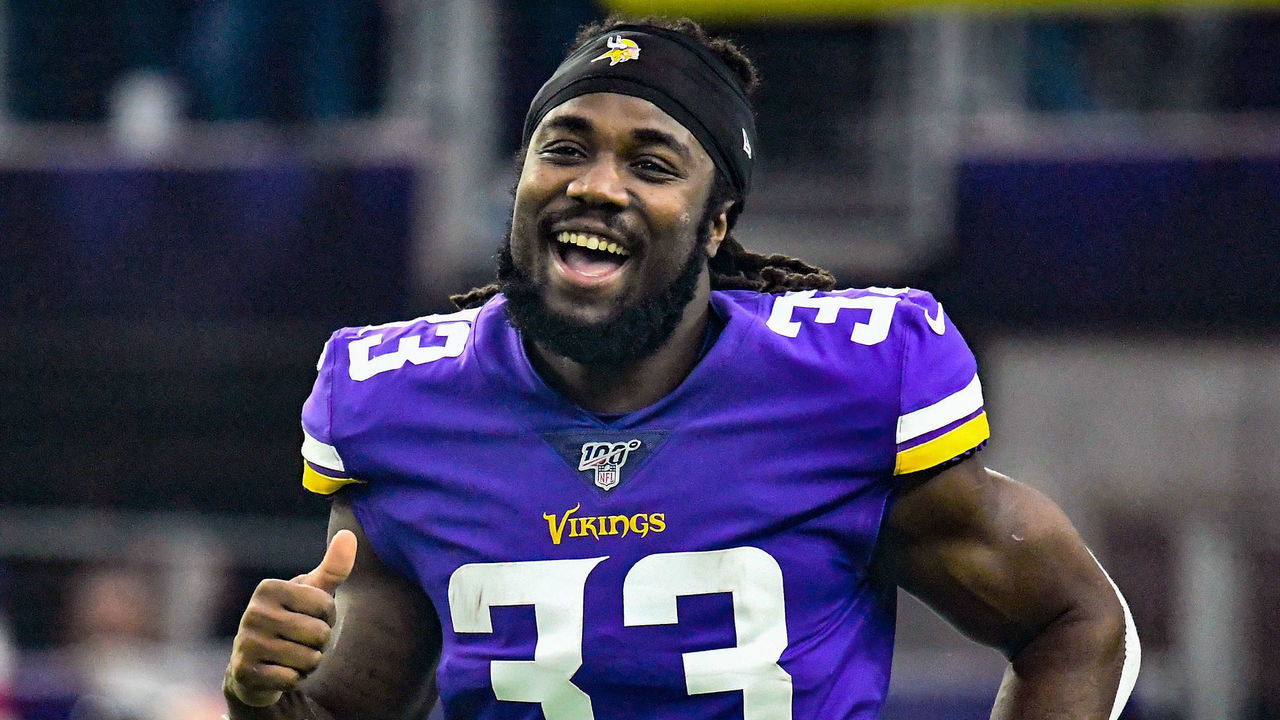MINNEAPOLIS, MN - DECEMBER 08: Minnesota Vikings Running Back Dalvin Cook (33) takes the field before a game between the Detroit Lions and Minnesota Vikings on December 8, 2019 at U.S. Bank Stadium in Minneapolis, MN.