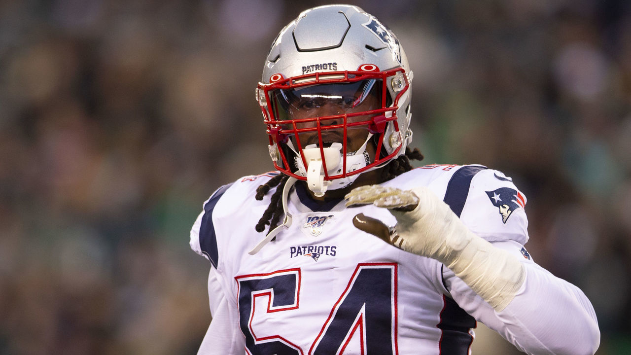 PHILADELPHIA, PA - NOVEMBER 17: Dont'a Hightower #54 of the New England Patriots looks on against the Philadelphia Eagles at Lincoln Financial Field on November 17, 2019 in Philadelphia, Pennsylvania.