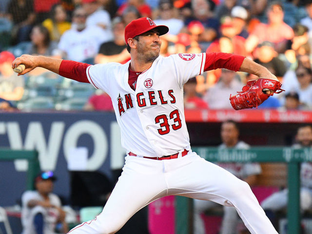 Former Reds pitcher Matt Harvey signs with Angels