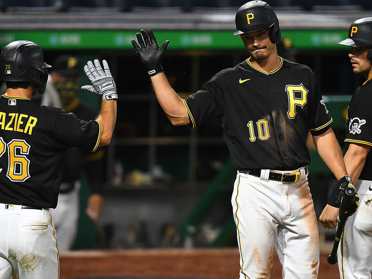 Frazier hits go-ahead homer in 8th, Pirates edge Brewers 8-6