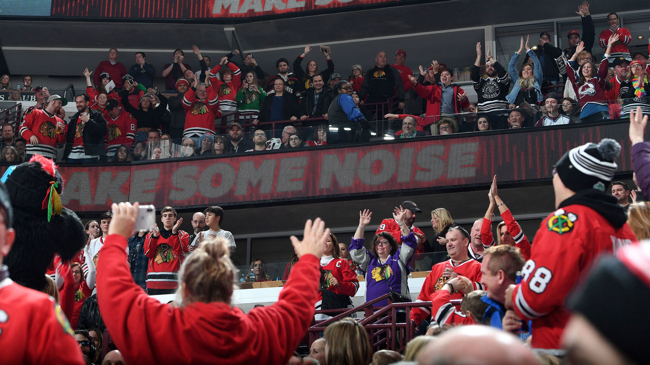 CHICAGO, IL - FEBRUARY 22: The crowd cheers during the game between the Chicago Blackhawks and the Colorado Avalanche at the United Center on February 22, 2019 in Chicago, Illinois.