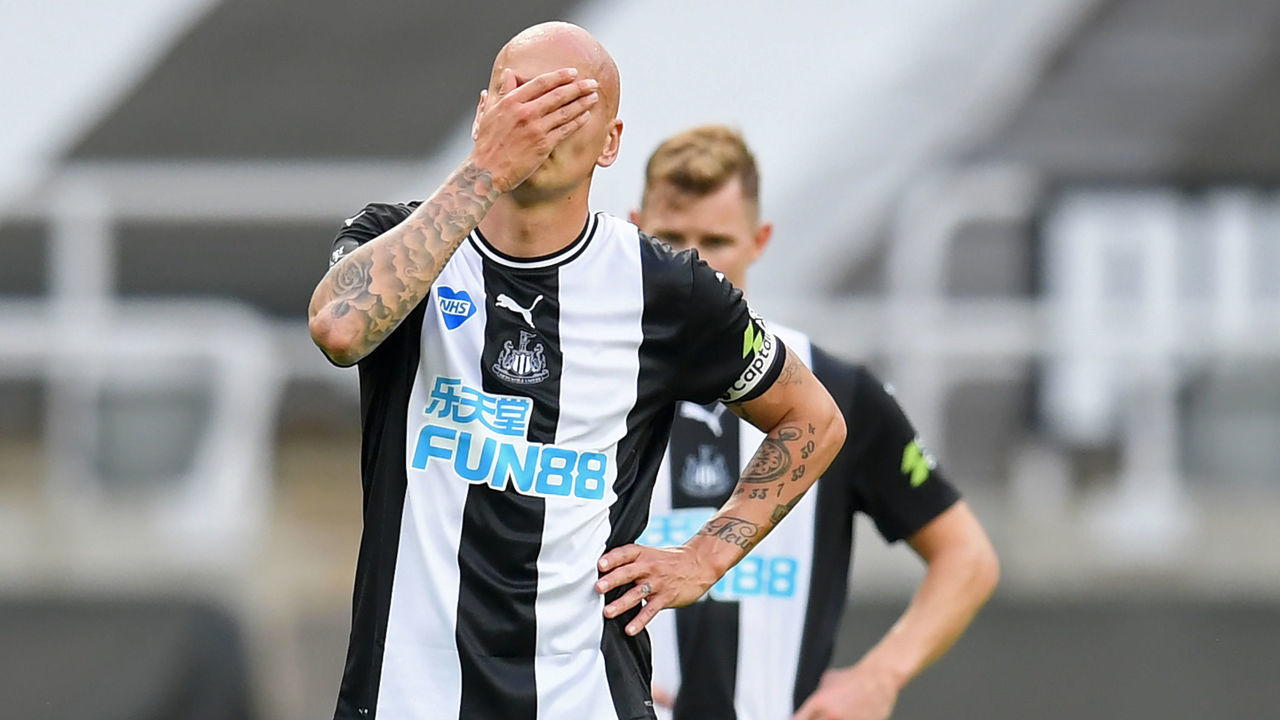 Newcastle United's English midfielder Jonjo Shelvey reacts during the English Premier League football match between Newcastle United and Tottenham Hotspur at St James' Park in Newcastle-upon-Tyne, north-east England on July 15, 2020.
