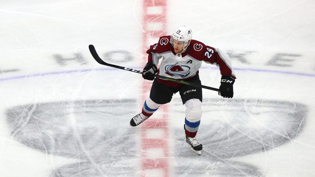 Phenomenal Forsberg has Avalanche hanging around