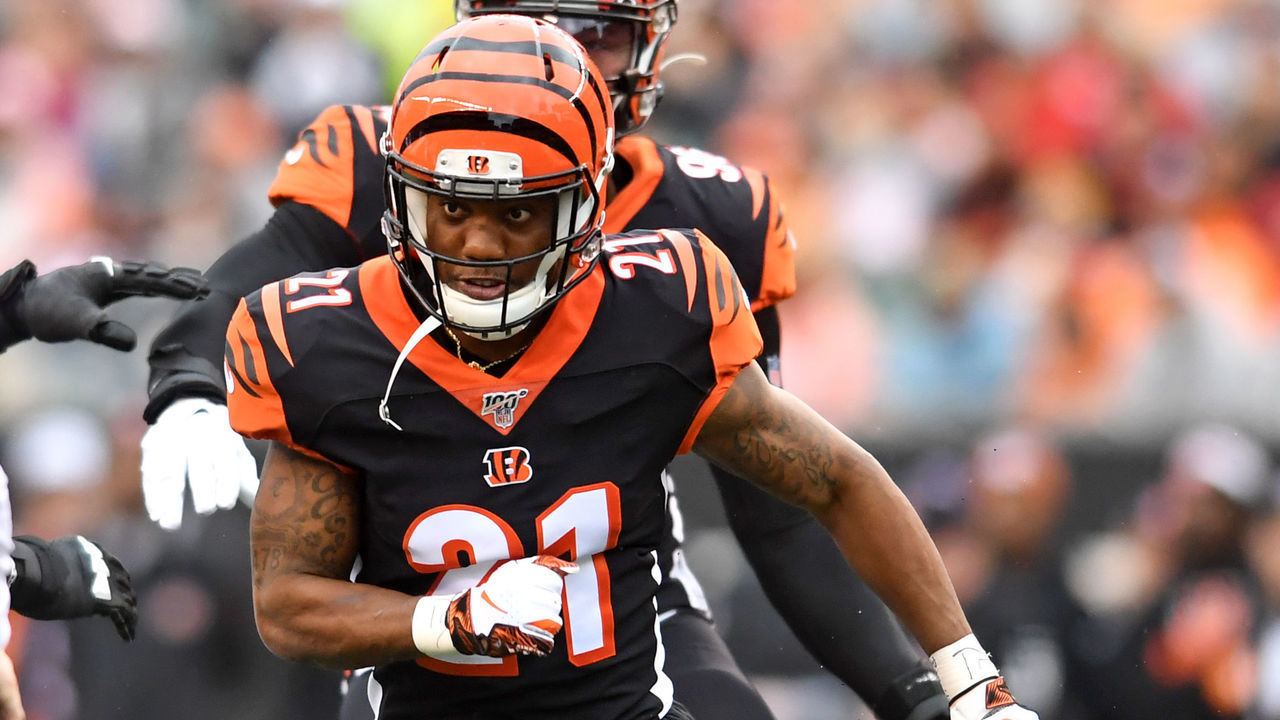 CINCINNATI, OH - DECEMBER 29, 2019: Defensive back Darqueze Dennard #21 of the Cincinnati Bengals rushes the line of scrimmage in the first quarter of a game against the Cleveland Browns on December 29, 2019 at Paul Brown Stadium in Cincinnati, Ohio. Cincinnati won 33-23. (Photo by: 2019 Nick Cammett/Diamond Images via Getty Images)