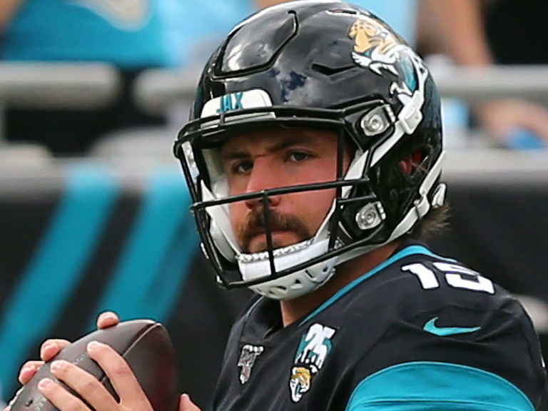Minshew won't cede starting job to Lawrence: 'No. 2 isn't an option for me'