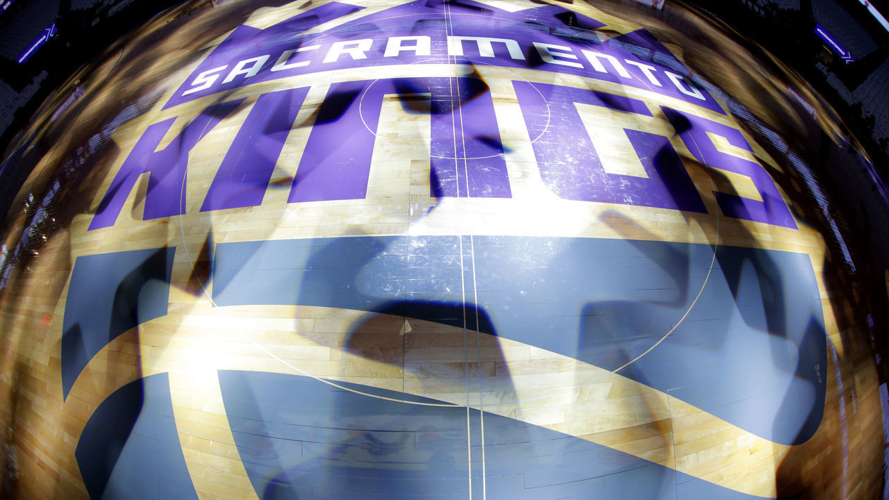 SACRAMENTO, CA - OCTOBER 17: A shot of the Sacramento Kings logo on the court prior to the game against the Utah Jazz on October 17, 2018 at Golden 1 Center in Sacramento, California. NOTE TO USER: User expressly acknowledges and agrees that, by downloading and or using this photograph, User is consenting to the terms and conditions of the Getty Images Agreement. Mandatory Copyright Notice: Copyright 2018 NBAE