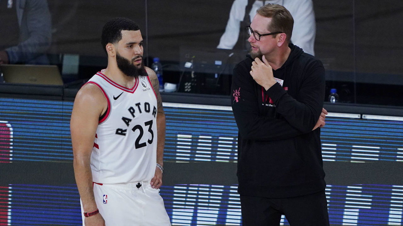 LAKE BUENA VISTA, FLORIDA - AUGUST 01: Head coach Nick Nurse of the Toronto Raptors speaks with Fred VanVleet #23 during the second half of an NBA basketball game against the Los Angeles Lakers at The Arena in the ESPN Wide World Of Sports Complex on August 1, 2020 in Lake Buena Vista, Florida.