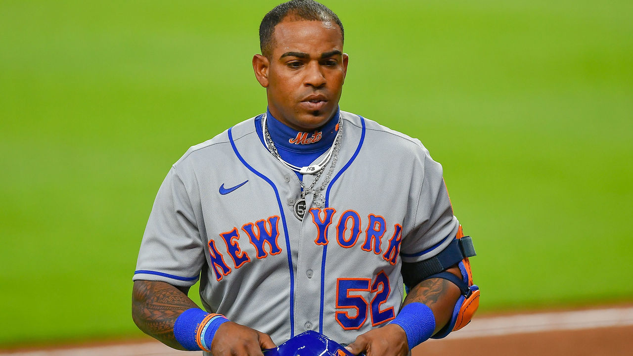 ATLANTA, GA AUGUST 01: New York Mets left fielder Yoenis Cespedes (52) reacts after making an out during the MLB game between the New York Mets and the Atlanta Braves on August 1, 2020 at Truist Park in Atlanta, GA.