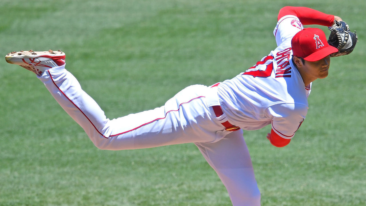 ANAHEIM, CA - AUGUST 02: Shohei Ohtani #17 of the Los Angeles Angels pitches in the first inning of the game against the Houston Astros at Angel Stadium of Anaheim on August 2, 2020 in Anaheim, California.