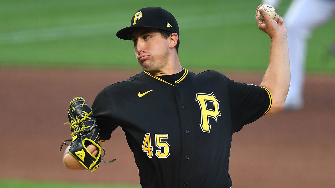 PITTSBURGH, PA - JULY 28: Derek Holland #45 of the Pittsburgh Pirates in action during the game against the Milwaukee Brewers at PNC Park on July 28, 2020 in Pittsburgh, Pennsylvania.