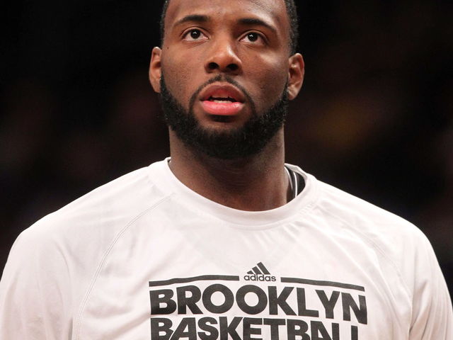 Spurs sign Damion James for the remainder of the season