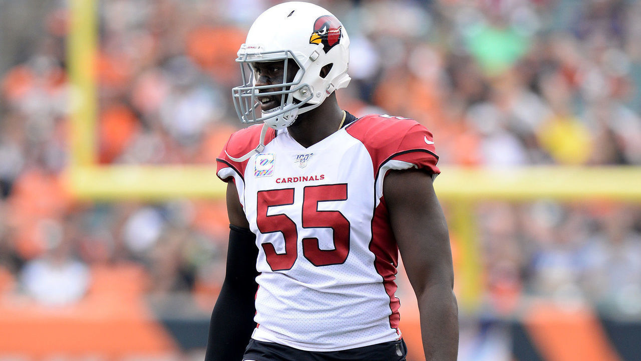CINCINNATI, OH - OCTOBER 06: Arizona Cardinals Linebacker Chandler Jones (55) lines up for a play during the NFL football bag between the Arizona Cardinals and the Cincinnati Bengals on October 6, 2019, at Paul Brown Stadium in Cincinnati, Ohio.