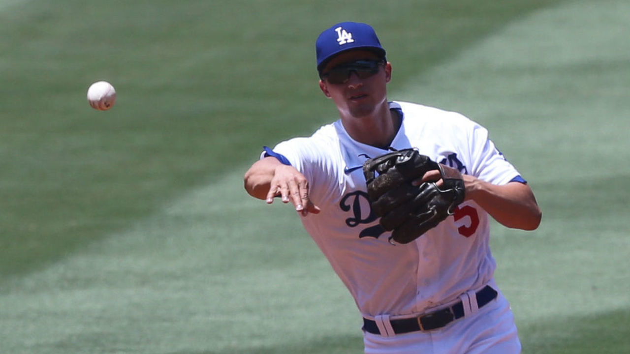 LOS ANGELES, CA - JULY 25: Los Angeles Dodgers shortstop Corey Seager (5) makes a throw to first base during the game against the San Francisco Giants on July 25, 2020, at Dodger Stadium in Los Angeles, CA.