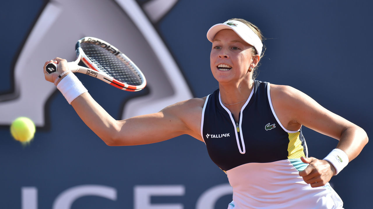 PALERMO, ITALY - AUGUST 08: Anett Kontaveit of Estonia returns a shot against Petra Martic of Croatia during 31st Palermo Ladies Open - Semi Finals on August 08, 2020 in Palermo, Italy.