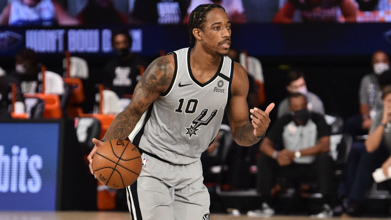 ORLANDO, FL - AUGUST 9: DeMar DeRozan #10 of the San Antonio Spurs dribbles the ball against the New Orleans Pelicans on August 9, 2020 in Orlando, Florida at The Field House. NOTE TO USER: User expressly acknowledges and agrees that, by downloading and/or using this photograph, user is consenting to the terms and conditions of the Getty Images License Agreement. Mandatory Copyright Notice: Copyright 2020 NBAE