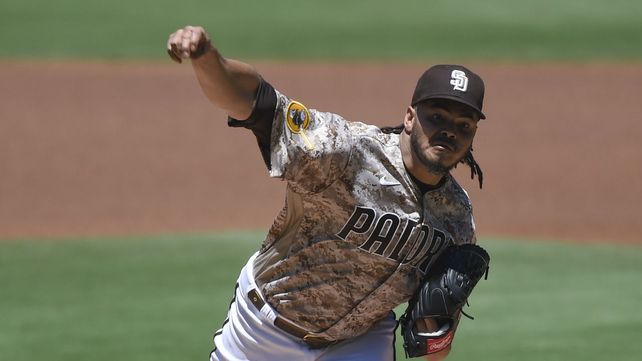 SAN DIEGO, CA - AUGUST 9: Dinelson Lamet #29 of the San Diego Padres pitches during the first inning of a baseball game against the Arizona Diamondbacks at Petco Park on August 9, 2020 in San Diego, California.
