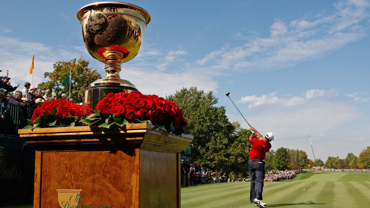 MONTREAL, QUEBEC - SEPTEMBER 30: Tiger Woods hits from the first tee during the fifth round of singles competition for The Presidents Cup on September 30, 2007, at The Royal Montreal Golf Club in Montreal, Quebec, Canada.