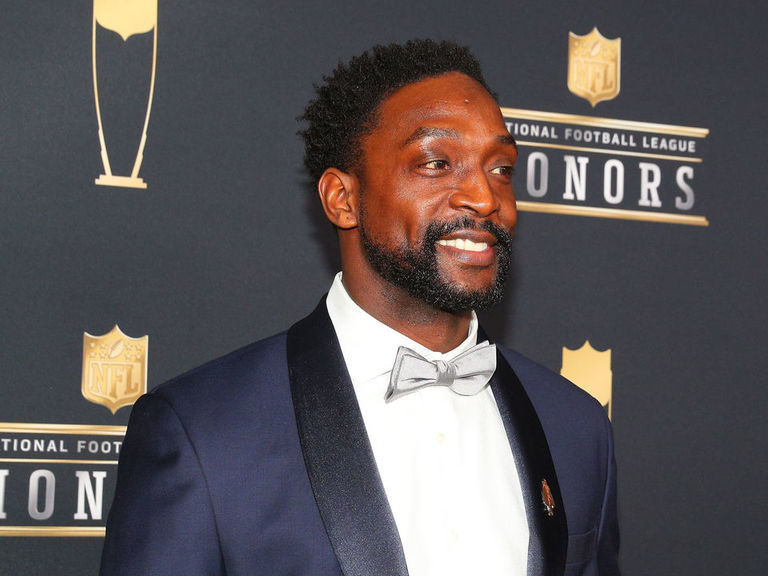 The NFL Wants to Drug Test Former Man of the Year and Current FBI Agent  Charles Tillman