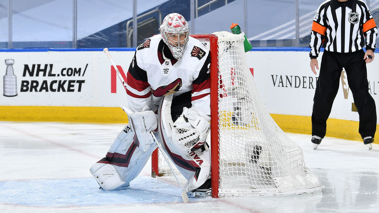 EDMONTON, ALBERTA - AUGUST 04: Goaltender Darcy Kuemper #35 of the Arizona Coyotes looks on during the second period of Game Two of the Western Conference Qualification Round against the Nashville Predators at Rogers Place on August 04, 2020 in Edmonton, Alberta.
