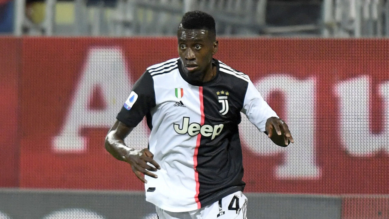CAGLIARI, ITALY - JULY 29: Blaise Matuidi of Juventus controls the ball during the Serie A match between Cagliari Calcio and Juventus at Sardegna Arena on July 29, 2020 in Cagliari, Italy.