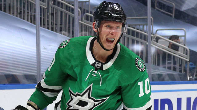 EDMONTON, ALBERTA - AUGUST 13: Corey Perry #10 of the Dallas Stars celebrates after scoring in the second period of Game Two of the Western Conference First Round of the 2020 NHL Stanley Cup Playoff between the Calgary Flames and the Dallas Stars at Rogers Place on August 13, 2020 in Edmonton, Alberta.