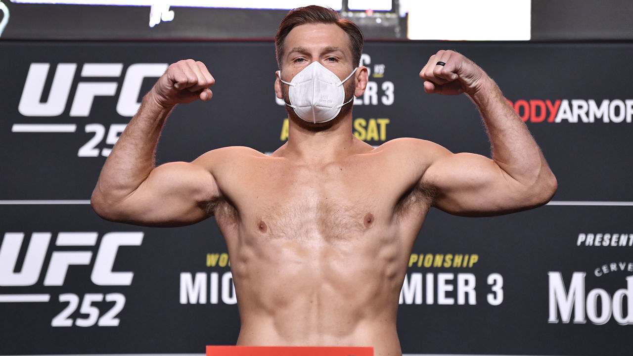 LAS VEGAS, NEVADA - AUGUST 14: Stipe Miocic poses on the scale during the UFC 252 weigh-in at UFC APEX on August 14, 2020 in Las Vegas, Nevada.