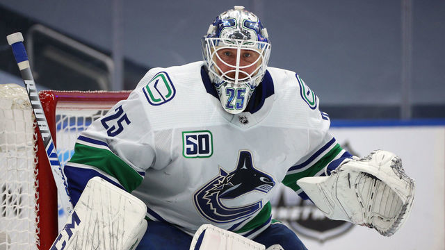 EDMONTON, ALBERTA - AUGUST 14: Goaltender Jacob Markstrom #25 of the Vancouver Canucks defends his net in the third period of Game Two of the Western Conference First Round of the 2020 NHL Stanley Cup Playoff between the Vancouver Canucks and the St. Louis Blues at Rogers Place on August 14, 2020 in Edmonton, Alberta.