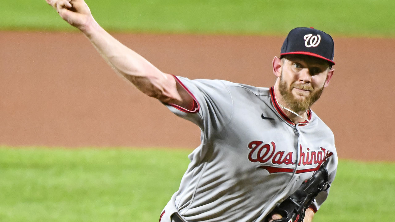 BALTIMORE, MD - AUGUST 14: Washington Nationals starting pitcher Stephen Strasburg (37) pitches in the first inning during the game against Baltimore Orioles on August 14, 2020, at Orioles Park at Camden Yards, in Baltimore, MD.