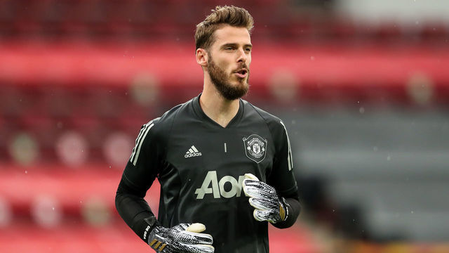 COLOGNE, GERMANY - AUGUST 16: David de Gea of Manchester United warms up ahead of the UEFA Europa League Semi Final between Sevilla and Manchester United at RheinEnergieStadion on August 16, 2020 in Cologne, Germany.