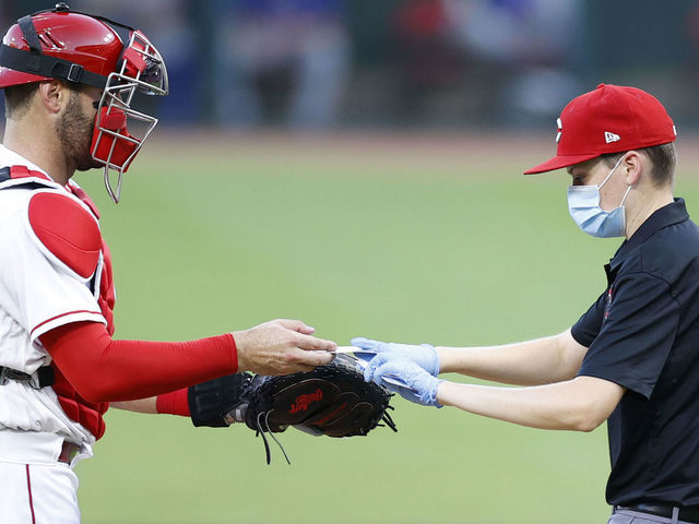 Tuesday's Reds-Royals game postponed | theScore