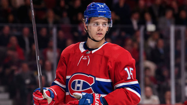 MONTREAL, QC - FEBRUARY 19: Montreal Canadiens center Jesperi Kotkaniemi (15) waits for play to begin during the third period of the NHL game between the Columbus Blue Jackets and the Montreal Canadiens on february 19, 2019, at the Bell Centre in Montreal, QC