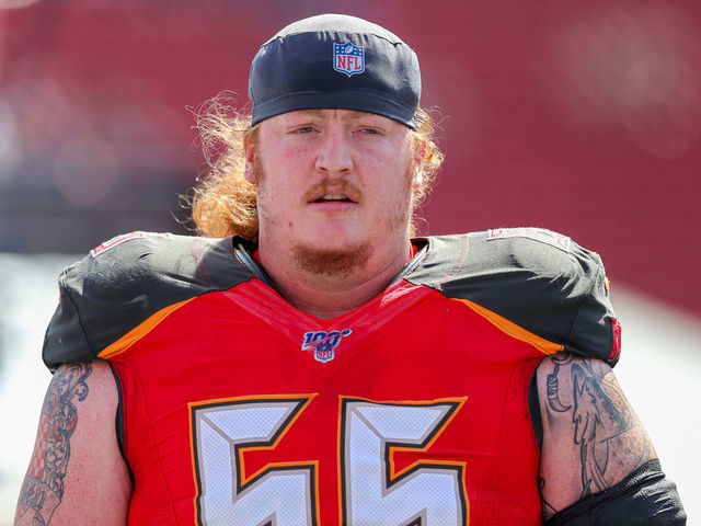 LOS ANGELES, CA - SEPTEMBER 29: Tampa Bay Buccaneers center Ryan Jensen (66) before an NFL football game between the Tampa Bay Buccaneers and the Los Angeles Rams on September 29, 2019, at the Los Angeles Memorial Coliseum in Los Angeles, CA.