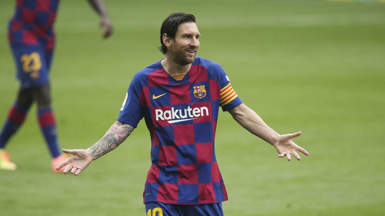PONTEVEDRA, SPAIN - JUNE 27: Lionel Messi of FC Barcelona during the La Liga Santander match between Celta de Vigo v FC Barcelona at the Estadio de Balaidos on June 27, 2020 in Pontevedra Spain