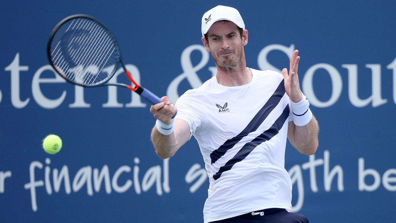 NEW YORK, NEW YORK - AUGUST 22: Andy Murray of Great Britain returns a shot to Frances Tiafoe during the Western & Southern Open at the USTA Billie Jean King National Tennis Center on August 22, 2020 in New York City.