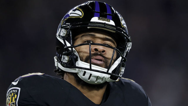 BALTIMORE, MD - NOVEMBER 03: Earl Thomas #29 of the Baltimore Ravens reacts after a play against the New England Patriots during the first half at M&T Bank Stadium on November 3, 2019 in Baltimore, Maryland.