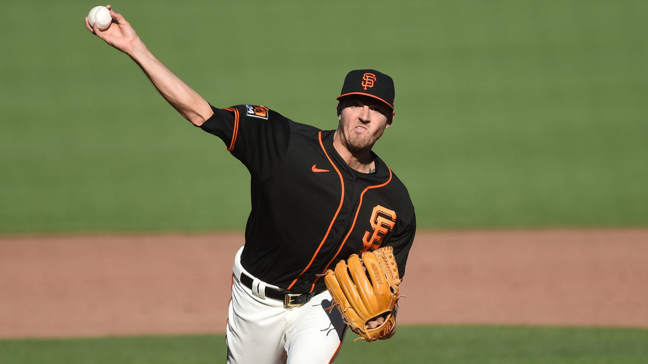 SAN FRANCISCO, CA - AUGUST 15: San Francisco Giants pitcher Kevin Gausman (34) delivers during the Major League Baseball game between the Oakland Athletics and San Francisco Giants on August 15, 2020 at Oracle Park in San Francisco, CA.