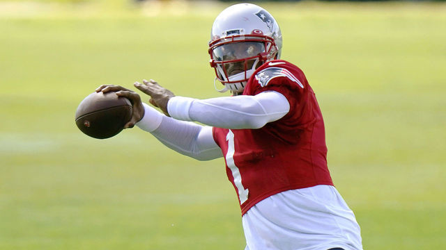 FOXBOROUGH, MASSACHUSETTS - AUGUST 18: Cam Newton #1 of the New England Patriots throws a ball during training camp at Gillette Stadium on August 18, 2020 in Foxborough, Massachusetts.