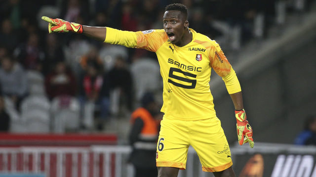 LILLE, FRANCE - FEBRUARY 4: Goalkeeper of Stade Rennais Edouard Mendy during the Ligue 1 match between Lille OSC (LOSC) and Stade Rennais (Rennes) at Stade Pierre Mauroy on February 4, 2020 in Villeneuve d'Ascq near Lille, France.