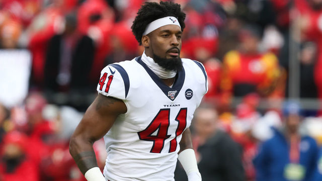 KANSAS CITY, MO - JANUARY 12: Houston Texans inside linebacker Zach Cunningham (41) before an NFL Divisional round playoff game between the Houston Texans and Kansas City Chiefs on January 12, 2020 at Arrowhead Stadium in Kansas City, MO.