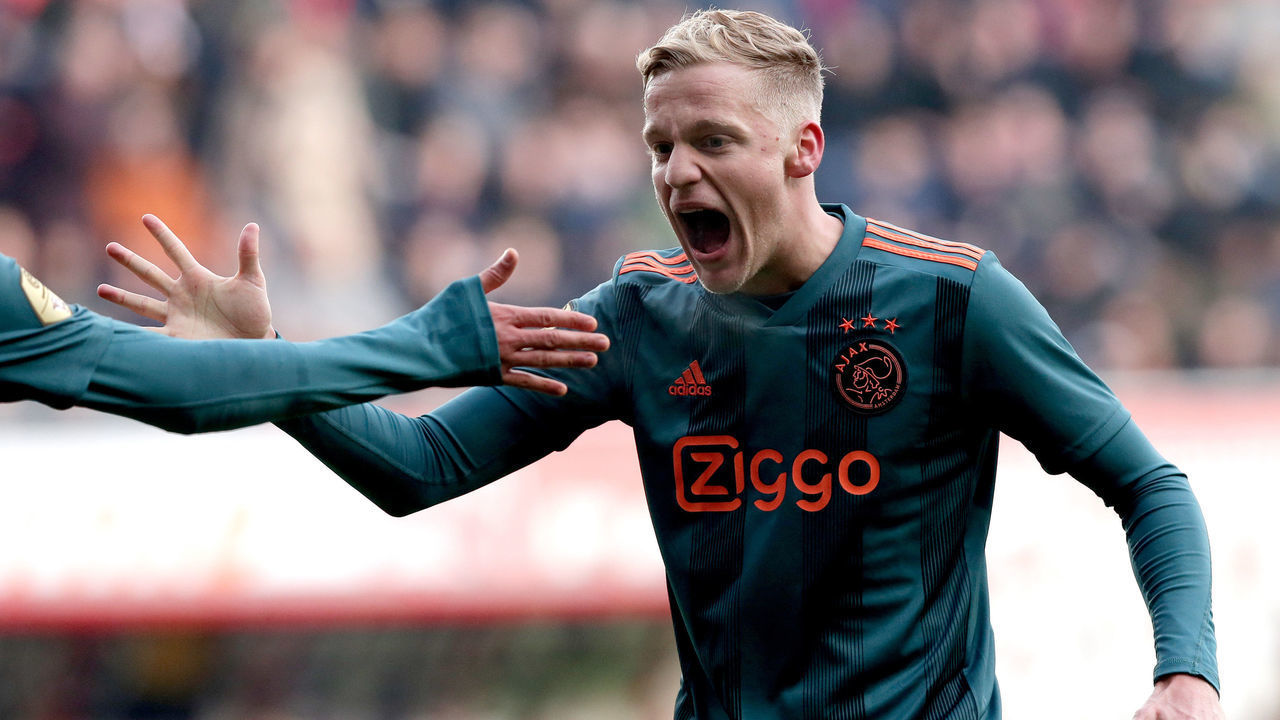 ENSCHEDE, NETHERLANDS - DECEMBER 1: Donny van de Beek of Ajax celebrates 2-1 during the Dutch Eredivisie match between Fc Twente v Ajax at the De Grolsch Veste on December 1, 2019 in Enschede Netherlands