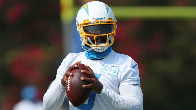 COSTA MESA, CALIFORNIA - AUGUST 19: Tyrod Taylor #5 of the Los Angeles Chargers makes a pass during Los Angeles Chargers Training Camp on August 19, 2020 in Costa Mesa, California.