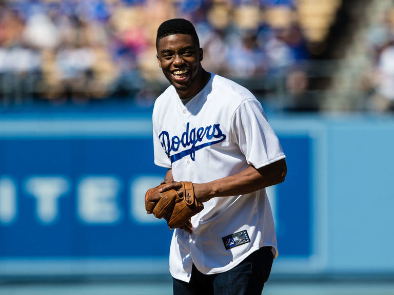 Dodgers news: How Chadwick Boseman prepared to play Jackie Robinson - True  Blue LA