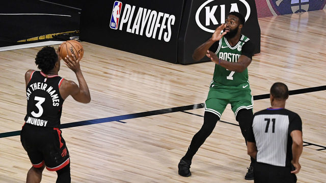LAKE BUENA VISTA, FLORIDA - SEPTEMBER 03: OG Anunoby #3 of the Toronto Raptors shoots the winning basket against the Boston Celtics in Game Three of the Eastern Conference Second Round during the 2020 NBA Playoffs at the Field House at the ESPN Wide World Of Sports Complex on September 03, 2020 in Lake Buena Vista, Florida.