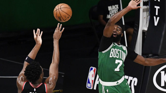 LAKE BUENA VISTA, FLORIDA - SEPTEMBER 03: OG Anunoby #3 of the Toronto Raptors shoots the winning basket against the Boston Celtics in Game Three of the Eastern Conference Second Round during the 2020 NBA Playoffs at the Field House at the ESPN Wide World Of Sports Complex on September 03, 2020 in Lake Buena Vista, Florida.